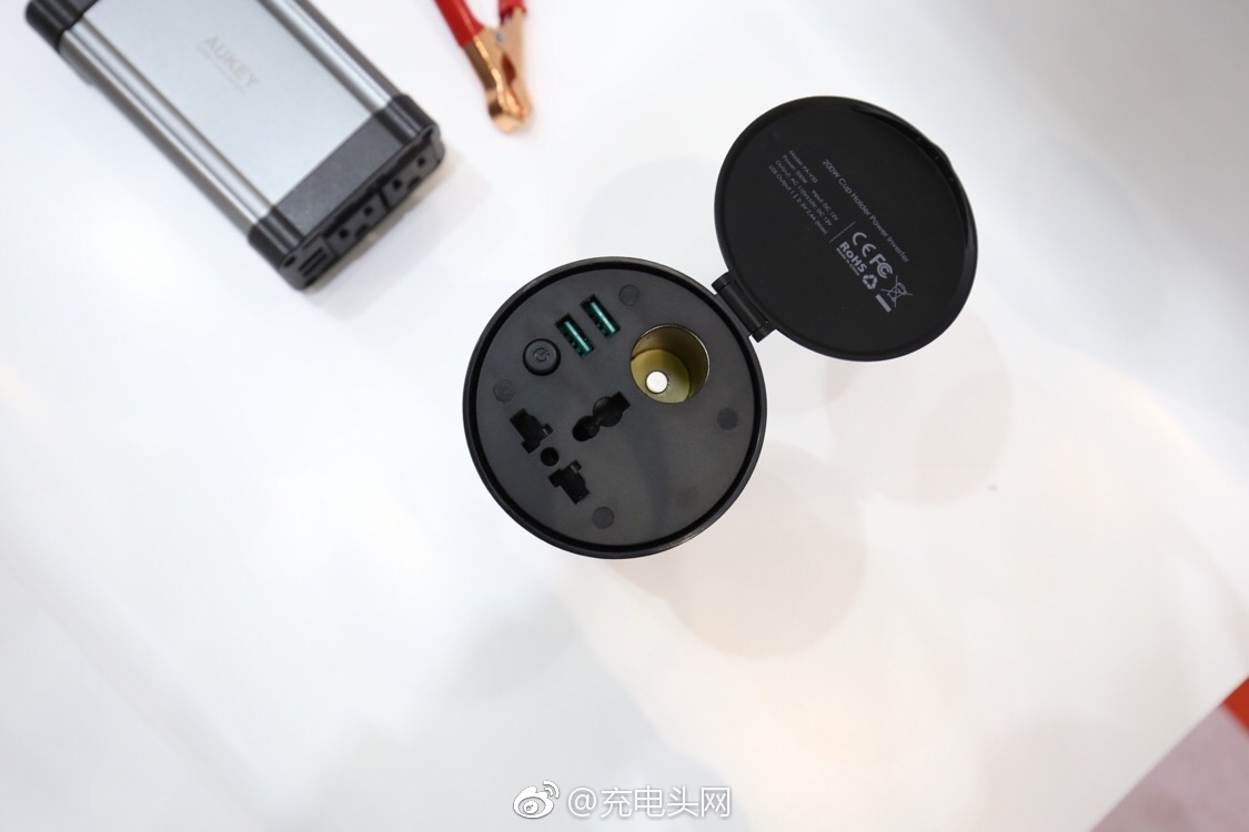 环球资源电子展&香港春季电子产品展丨Aukey展出多款USB PD充电器、移动电源-充电头网