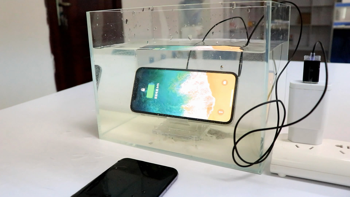 iphone x支持水下无线充电,你知道么?