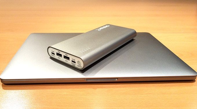 AlsterPlus推出100W USB PD移动电源：四口快充、边充边放、支持HUB模式-充电头网
