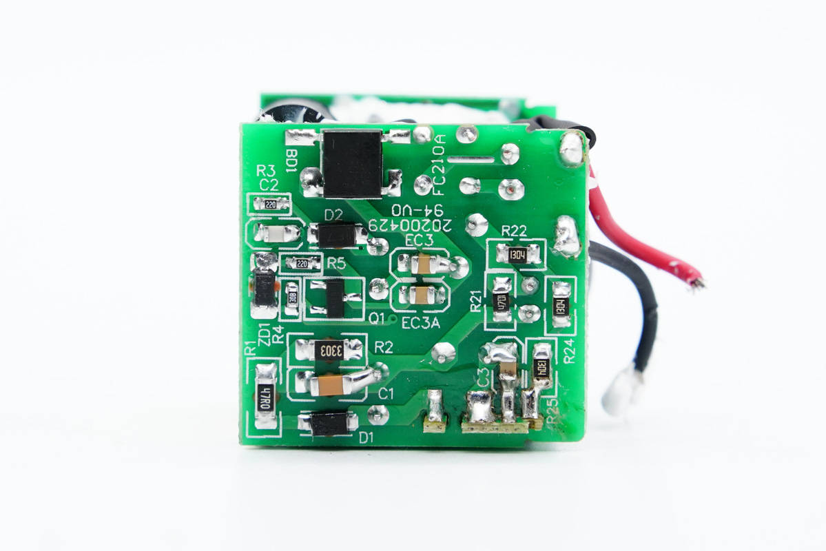 拆解报告:TORRAS图拉斯迷你20W PD快充充电器-充电头网