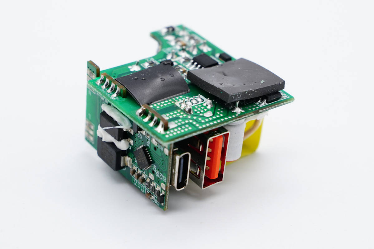 拆解报告:Rapoo雷柏20W 1A1C充电器-充电头网