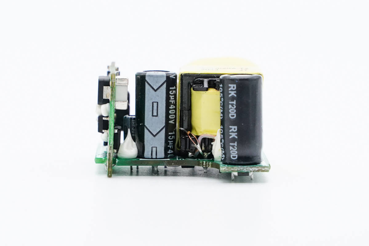 拆解报告:Rapoo雷柏20W 1A1C充电器-充电头网