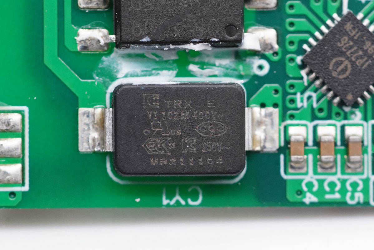 拆解报告:Rapoo雷柏20W 1A1C充电器-充电头网