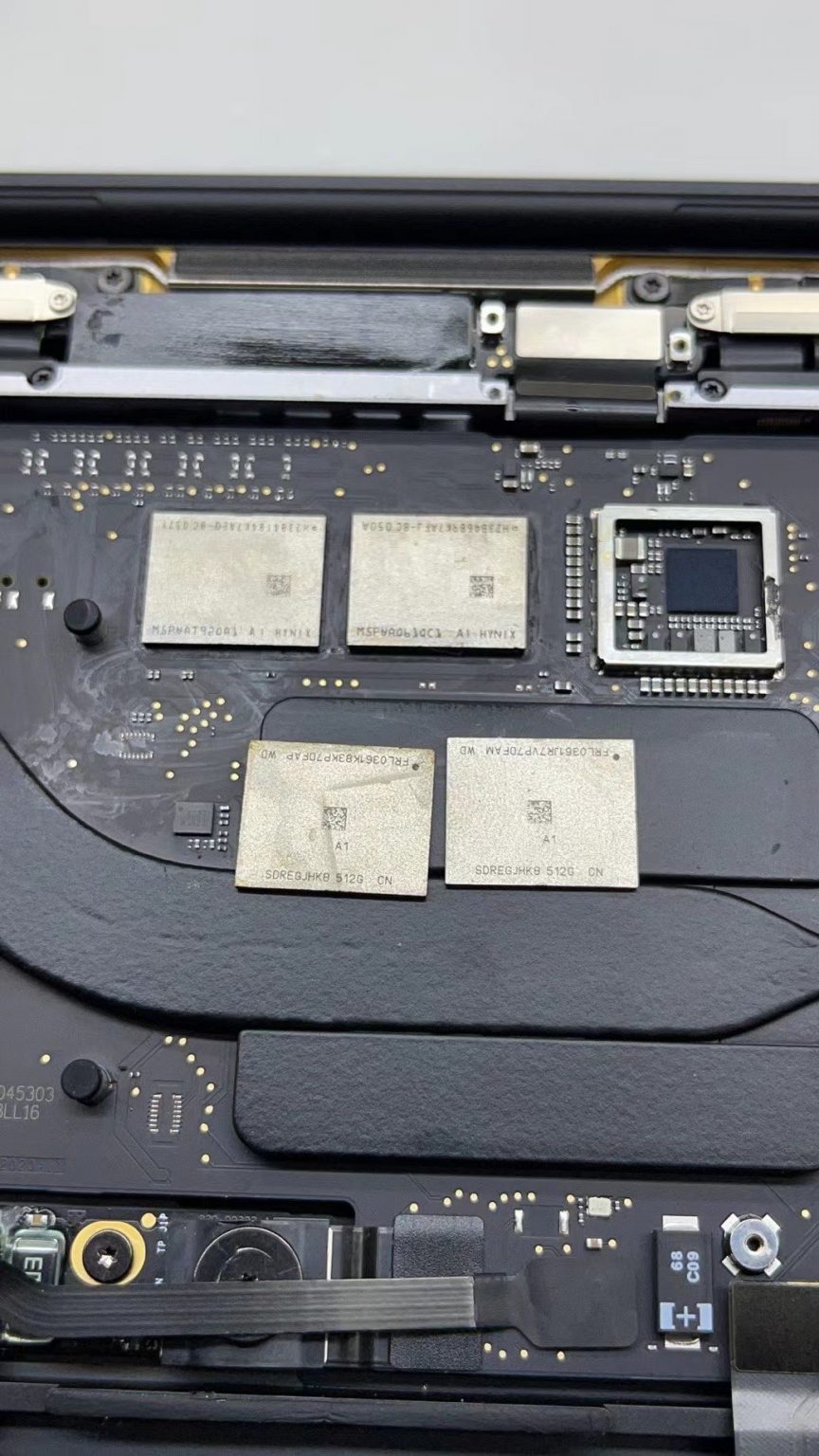 中国工程师破解M1处理器MacBook,成功扩容16G内存、1TB硬盘