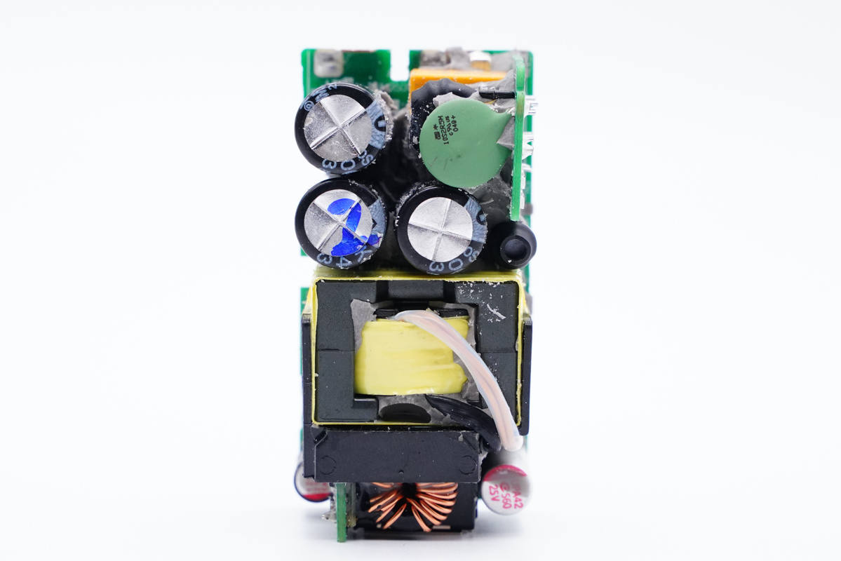 拆解报告:HuntKey航嘉65W 1A1C氮化镓快充充电器-充电头网