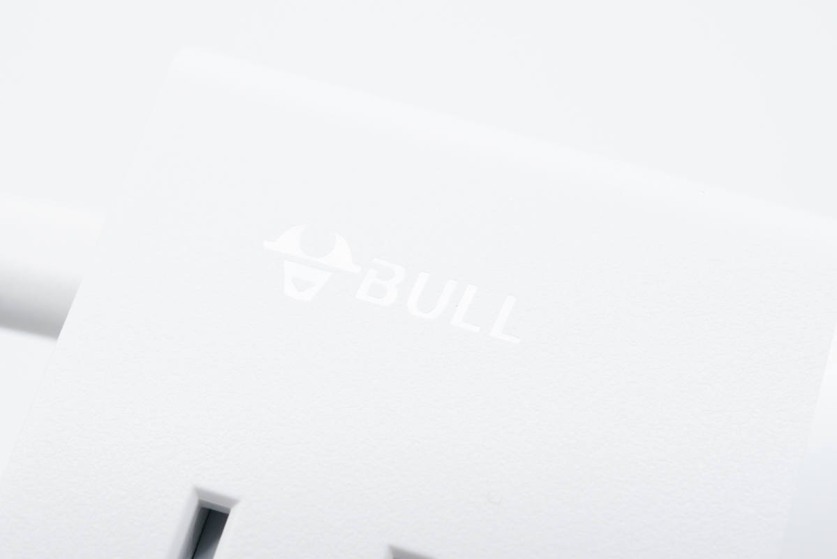 拆解报告：BULL公牛40W超级快充延长线插座-充电头网