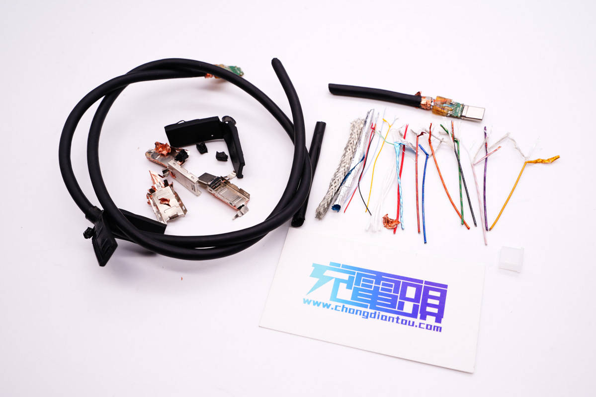 拆解报告:讯光电子USB4数据线-充电头网