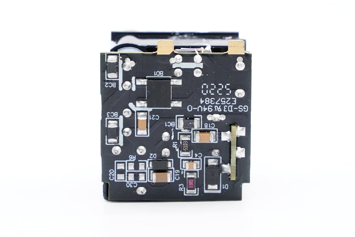 拆解报告:ZMI紫米33W PD快充氮化镓充电器HA715-充电头网