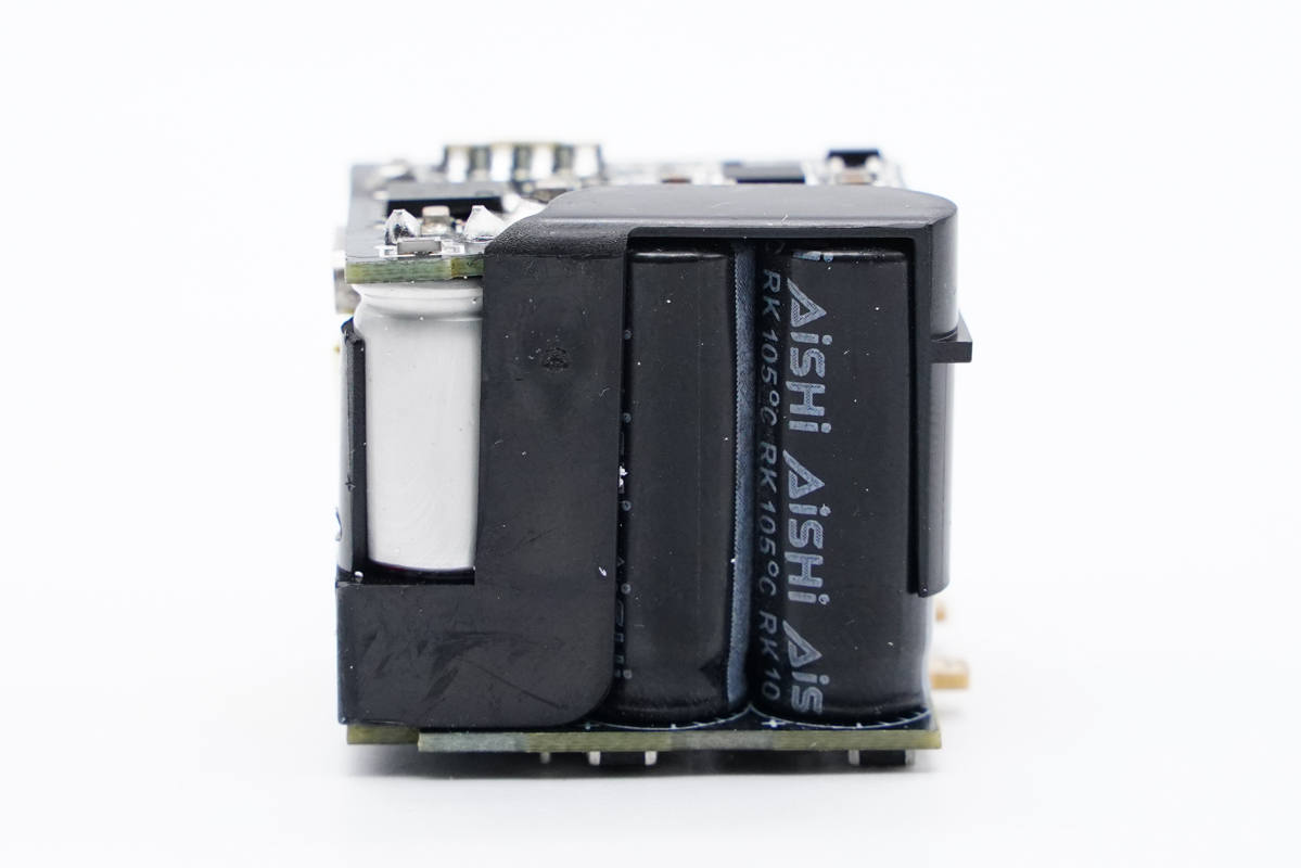 拆解报告:ZMI紫米33W PD快充氮化镓充电器HA715-充电头网