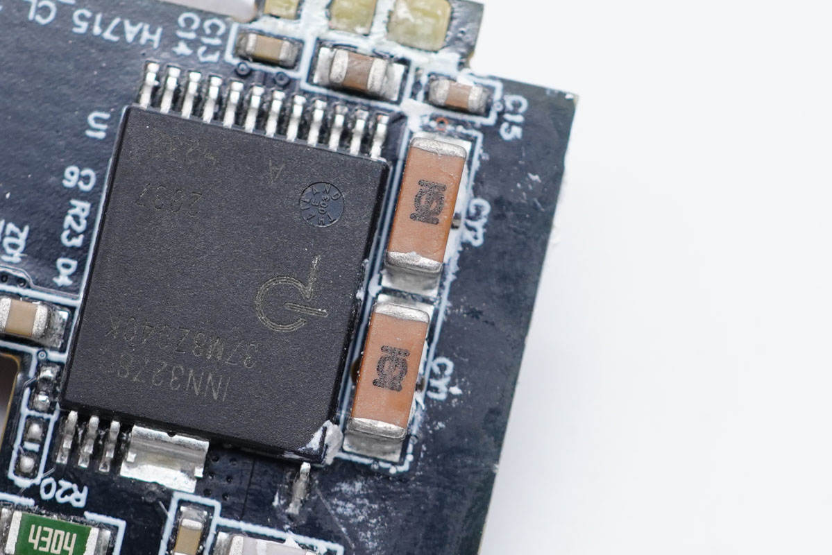 拆解报告:ZMI紫米33W PD快充氮化镓充电器HA715-充电头网