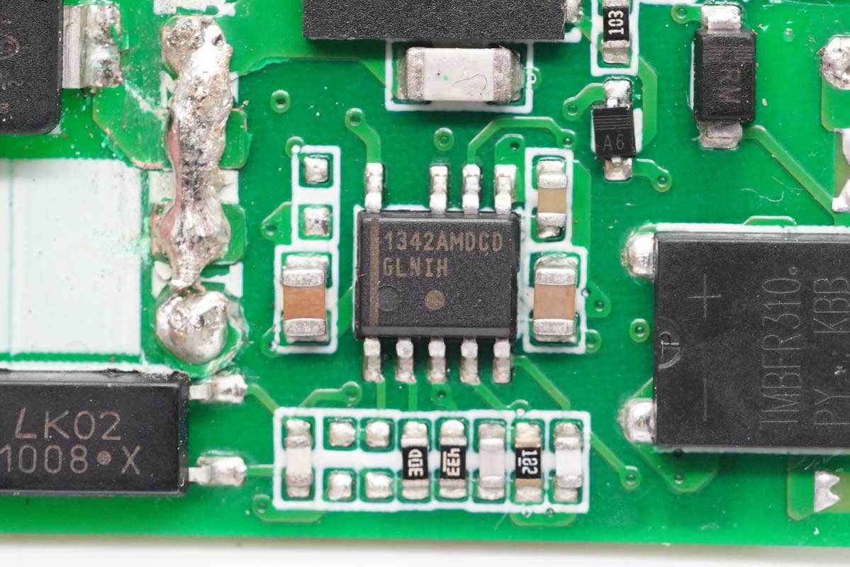 拆解报告：Lenovo联想65W PD快充充电器康舒版-充电头网
