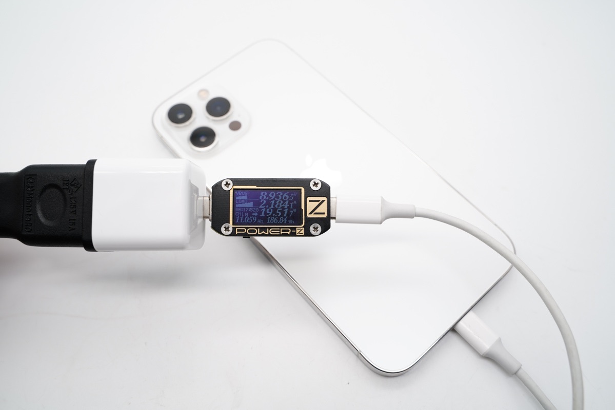 苹果5W充电头的最佳替代者，mophie的这款20W迷你快充头值得一看-充电头网