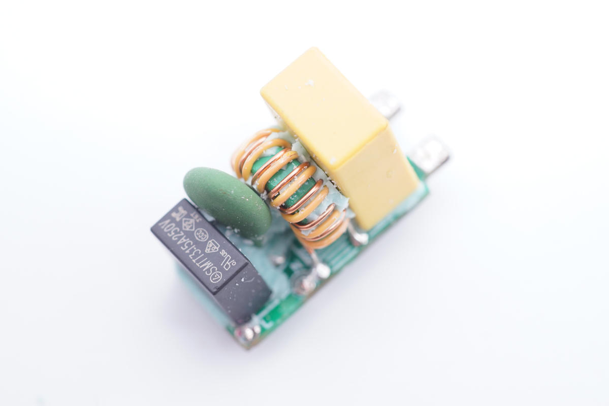拆解报告:华科生65W 2C1A氮化镓快充充电器HPA-09N-充电头网