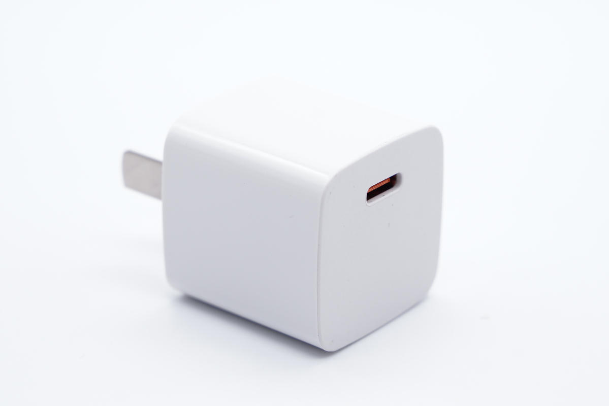拆解报告:诚悦电子迷你20W PD快充充电器-充电头网