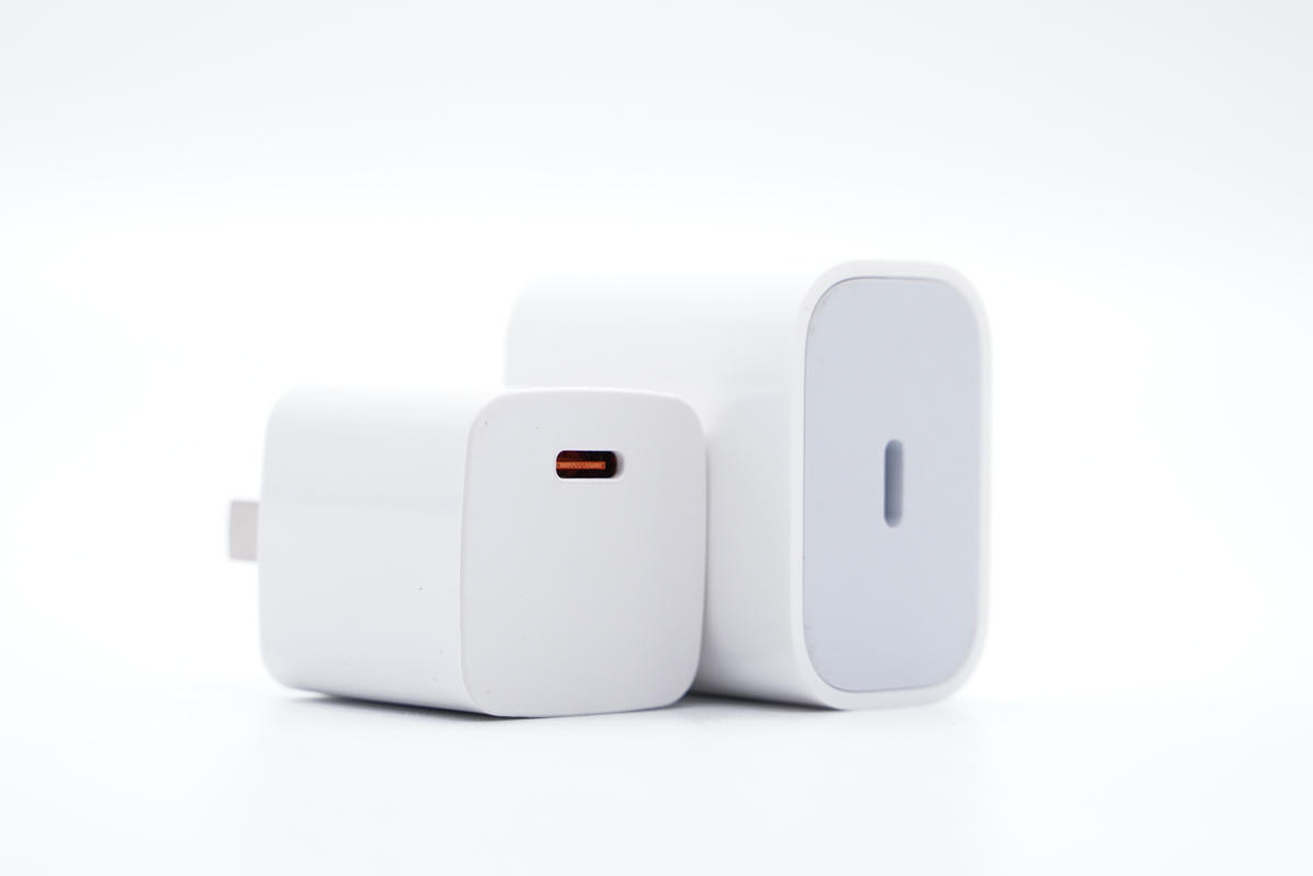拆解报告:诚悦电子迷你20W PD快充充电器-充电头网
