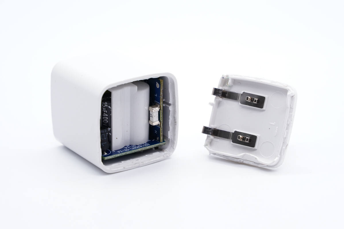 拆解报告:诚悦电子迷你20W PD快充充电器-充电头网