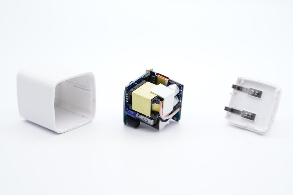 拆解报告:诚悦电子迷你20W PD快充充电器-充电头网