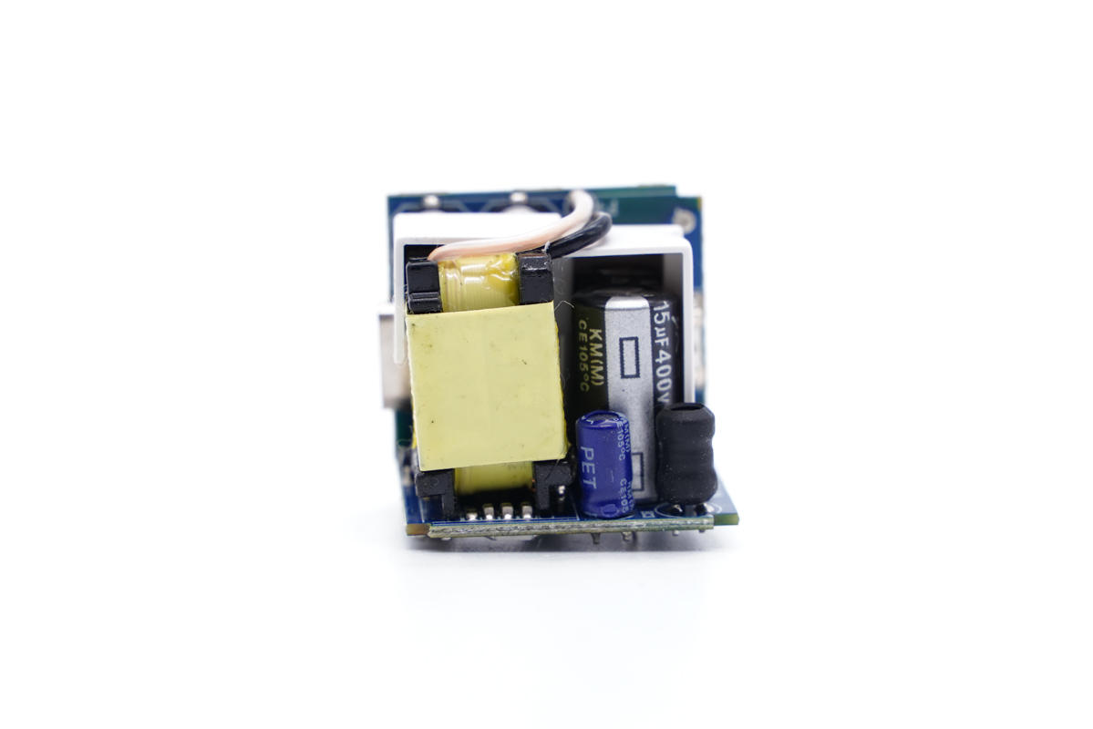 拆解报告:诚悦电子迷你20W PD快充充电器-充电头网