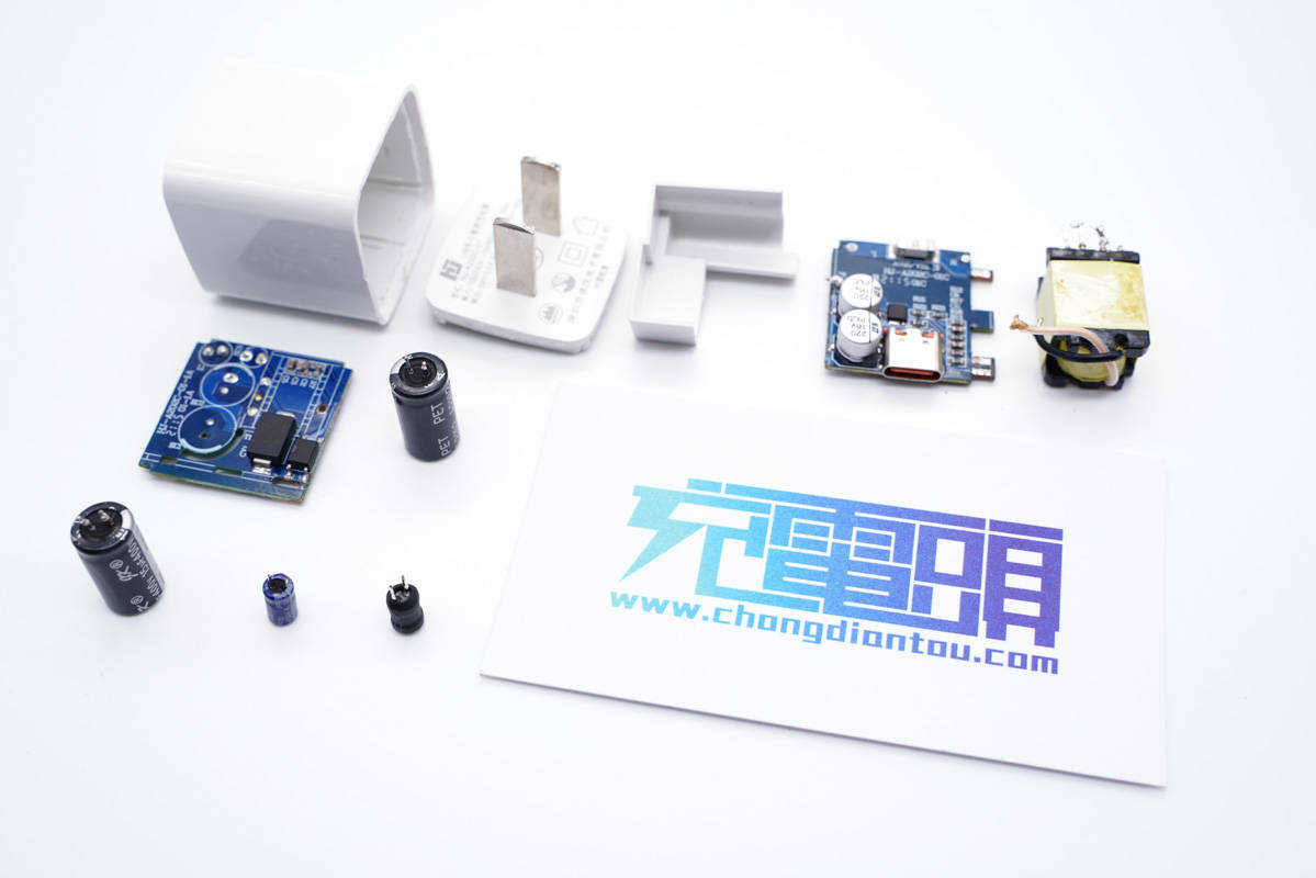 拆解报告:诚悦电子迷你20W PD快充充电器-充电头网