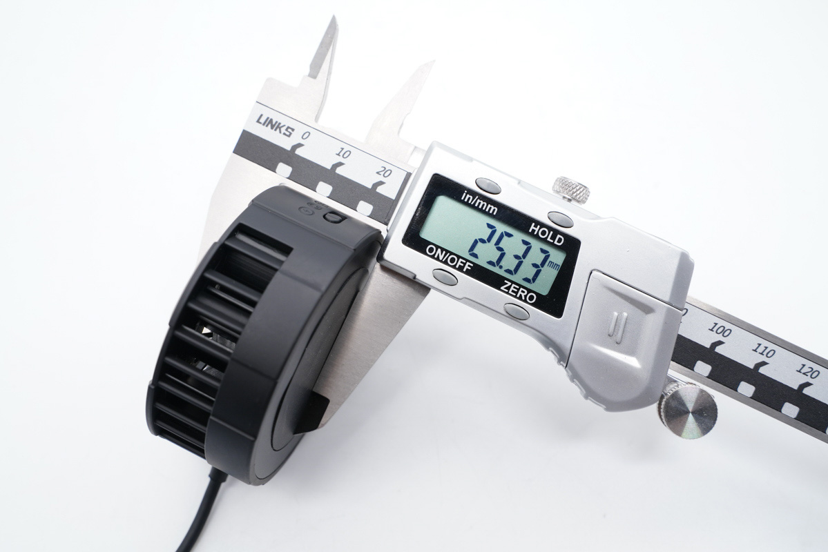 Benks邦克仕主动制冷磁吸无线充电器体验评测：外观炫酷，制冷效果明显-充电头网