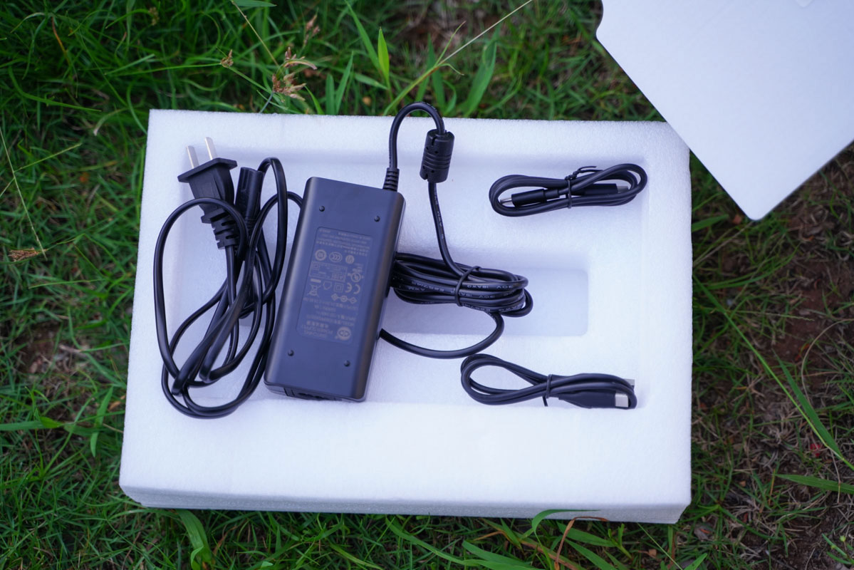 Anker安克新款移动小电霸评测：3C品牌推出的户外电源体验很不错-充电头网