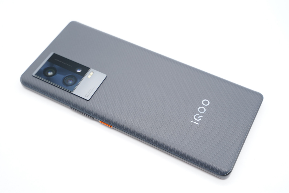 抛开性能，我们聊点别的，iQOO 8 Pro充电评测-充电头网