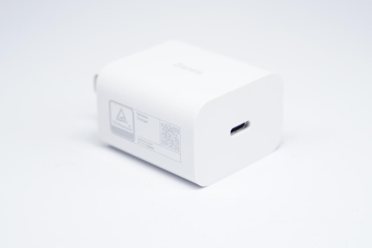 苹果最新发布会来了！你的iPhone 13还缺这些配件！-充电头网