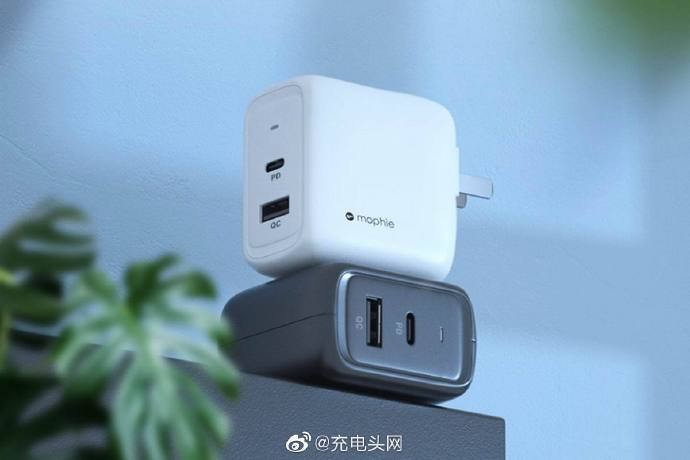 苹果最新发布会来了！你的iPhone 13还缺这些配件！-充电头网