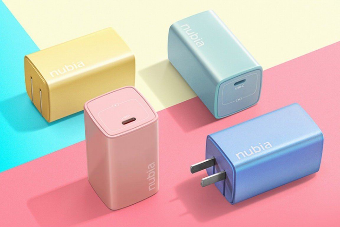 苹果最新发布会来了！你的iPhone 13还缺这些配件！-充电头网