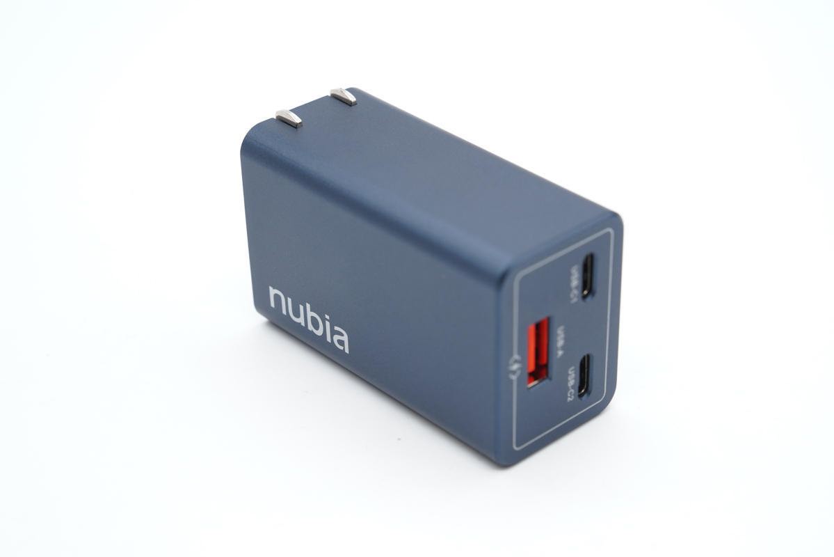 苹果最新发布会来了！你的iPhone 13还缺这些配件！-充电头网