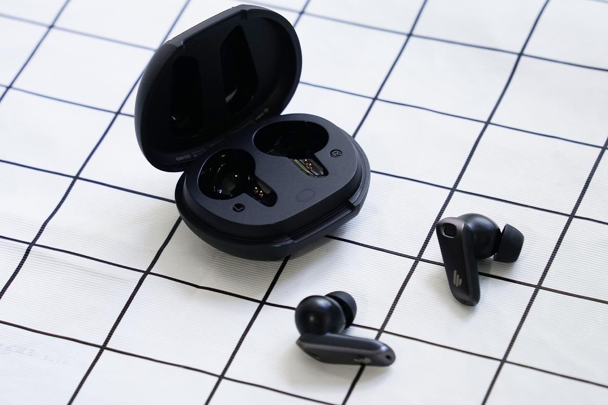 苹果最新发布会来了！你的iPhone 13还缺这些配件！-充电头网