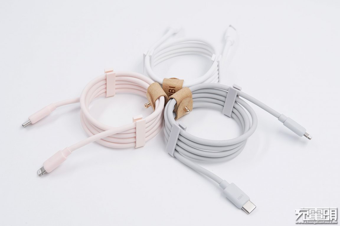 苹果最新发布会来了！你的iPhone 13还缺这些配件！-充电头网