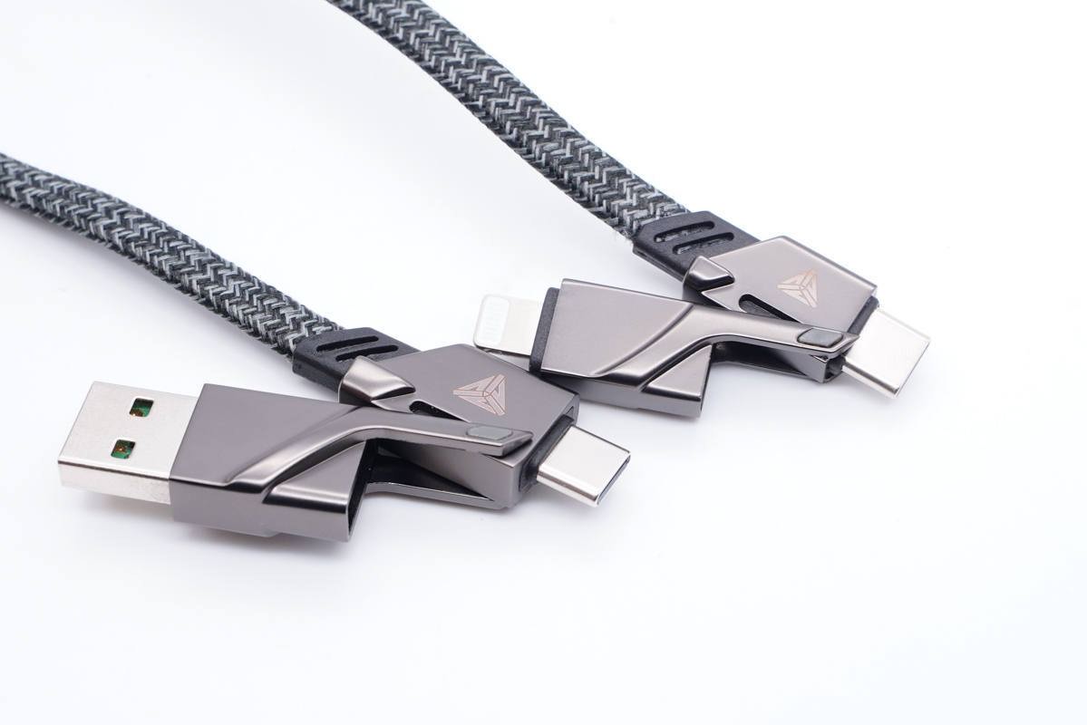 苹果最新发布会来了！你的iPhone 13还缺这些配件！-充电头网