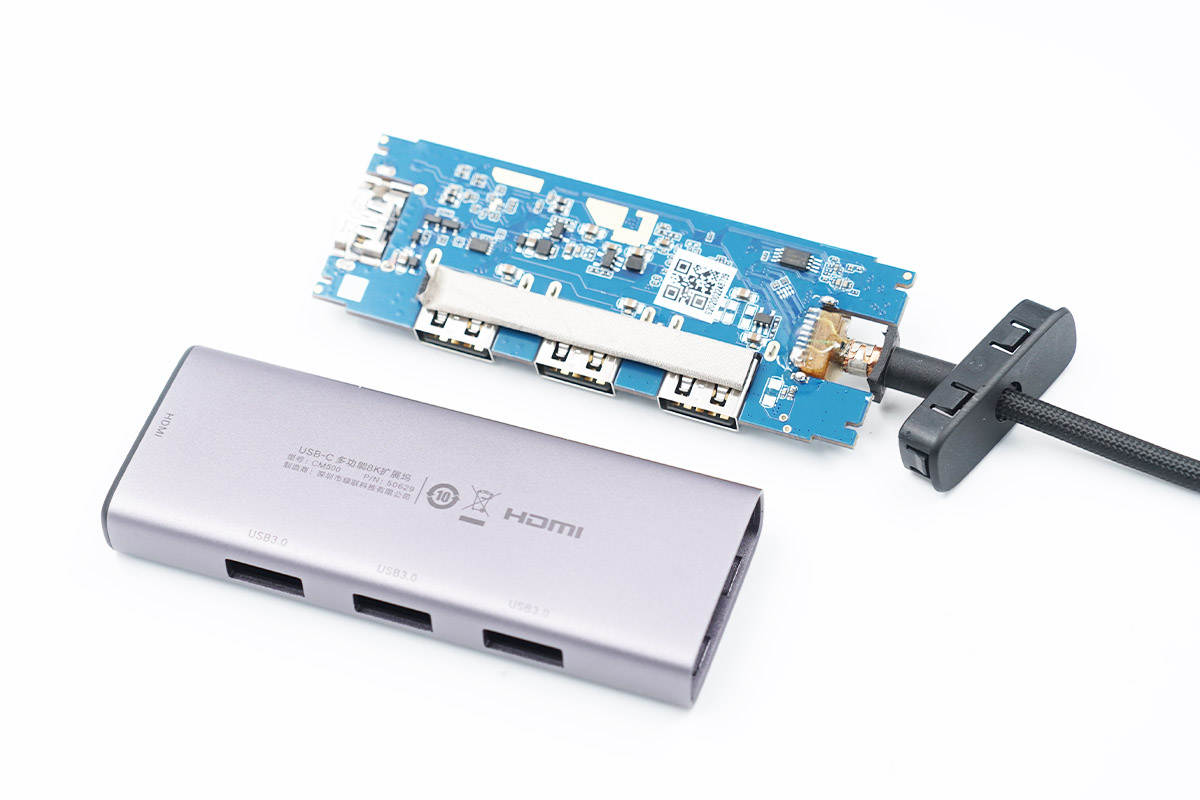 拆解报告：UGREEN绿联USB-C 8K 扩展坞CM500-充电头网