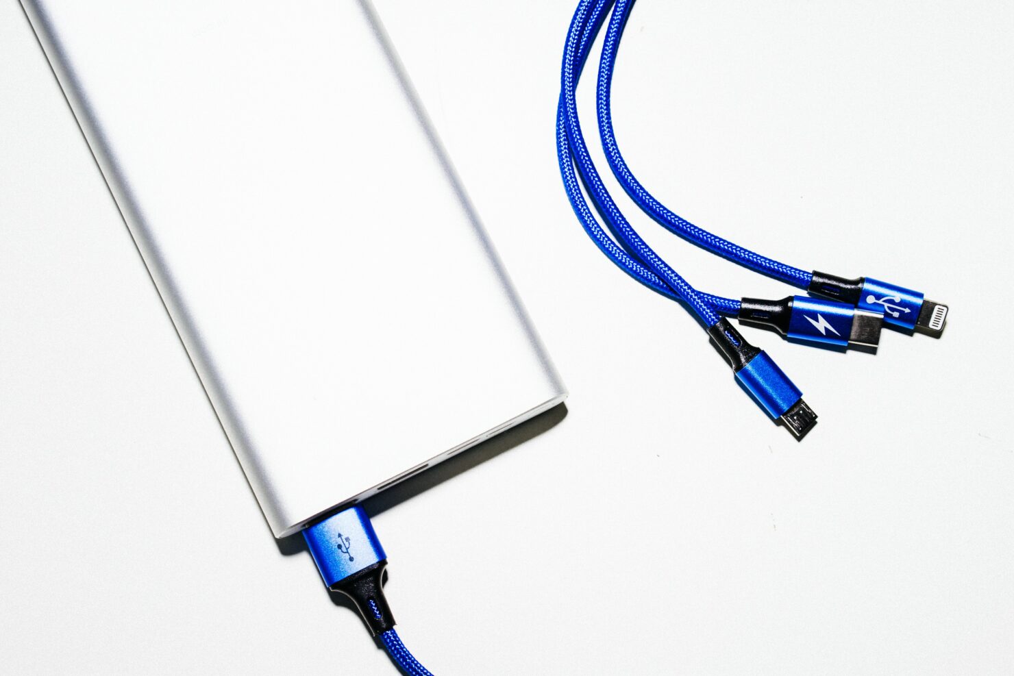 USB Type-C电缆和连接器规范修订版2.1公布 拥有显著的供电性能改进-充电头网